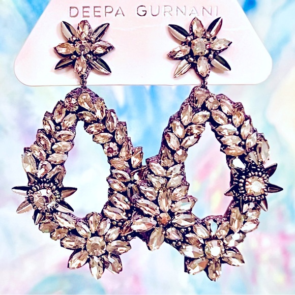 🌺🎉HP🎉🌺 NWT Deepa Gurnani Beaded Crystal Chandeliers - Picture 14 of 16